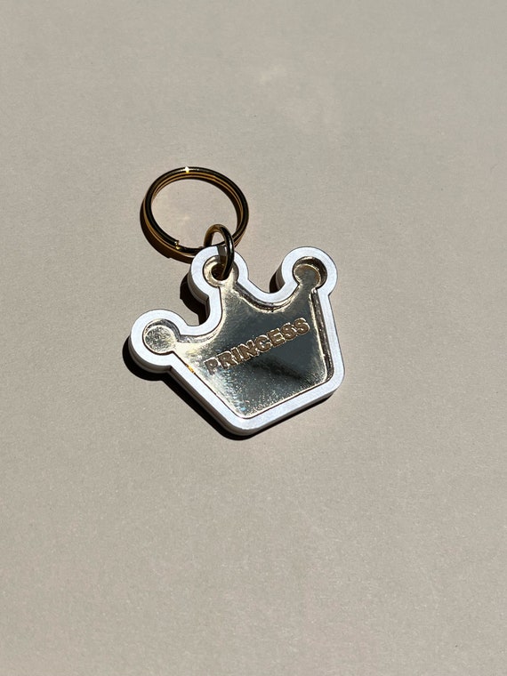 Crown dog tags for pets 2025