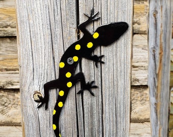 Lizard Garden Yard Art - Garden Decor - Free Shipping