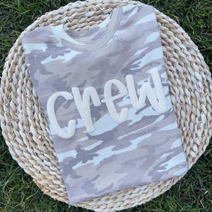 Camo Puff Name Tee, Personalized Puff Vinyl Tshirt, Camo Tee,Hunting Family Gift