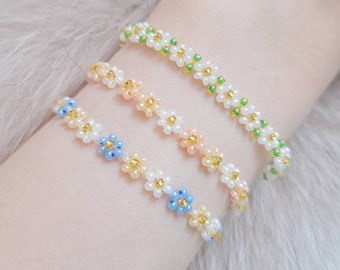 Daisy Bracelet, Daily Flower Bracelet, Wedding Jewelry, Pastel Themed Accessories, Friendship Bracelet, Cute Bracelet