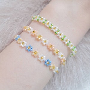 Daisy Bracelet, Daily Flower Bracelet, Wedding Jewelry, Pastel Themed Accessories, Friendship Bracelet, Cute Bracelet