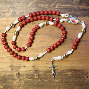 JP2 | Handmade St. John Paul II Catholic Rosary with Hand Stained Wood Beads, Italian Crucifix | Verso l&#39;alto Crafts | Catholic Gift