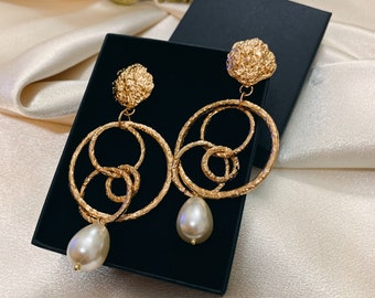 Retro Style Pearl Drop Earrings, Freshwater Baroque Pearl, Gold Dangle Earrings, Minimalist, Vintage Style, Hoop Earrings