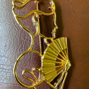 Lady Remington Victorian Lady Brooch Pin