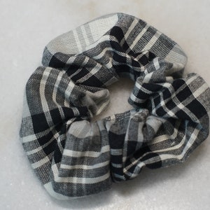 Simply Plaid Scrunchie, Teddy&Co.