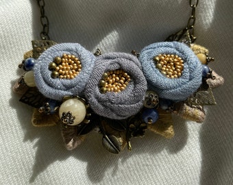 Lavender Blue Rose Trio Pendant Necklace