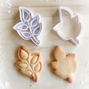 Cookie cutter multi-size: Flourish leaf *161