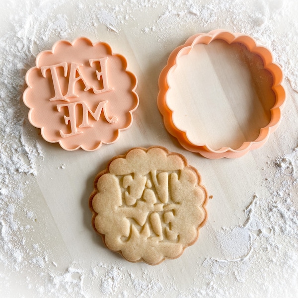 Multisize Stempel mit Ausstechform: Eat me Kuchen Abenteuer im Wunderland *438