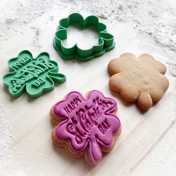 Cookie cutter and stamp multi-size: Shamrock with inscription Happy St. Patricks day *343