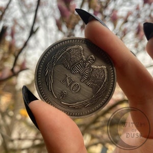 Witch's Divination Medallion | Yes No Decision Coin | Divining Tool | Lucky Charm