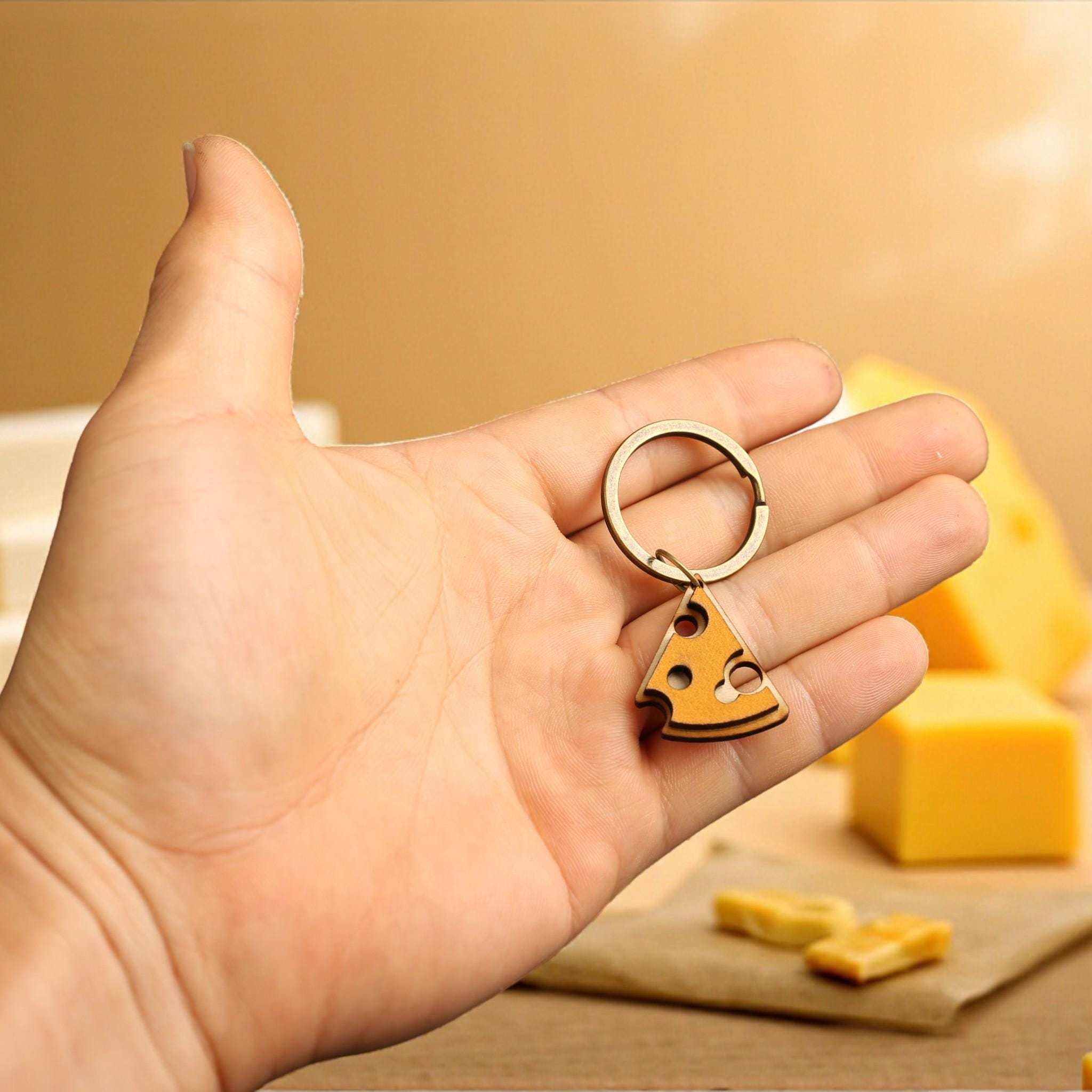 チーズキーホルダー - Etsy 日本