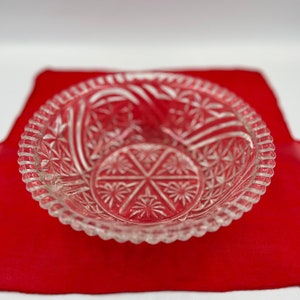 Vintage Anchor Hocking Stars and Bars Cut Glass Serving Bowl
