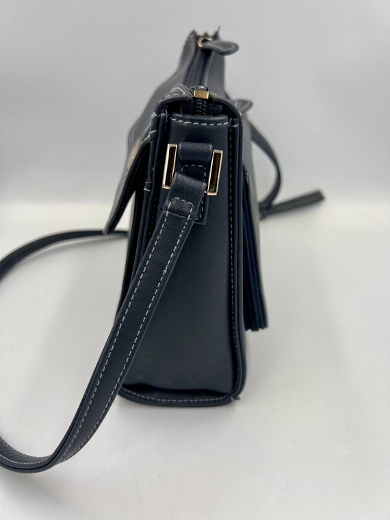 Vintage Navy Blue Leather Liz Claiborne Handbag - image 6