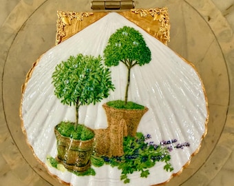 Handmade Topiary Scallop Shell Compact Style Hinged Box
