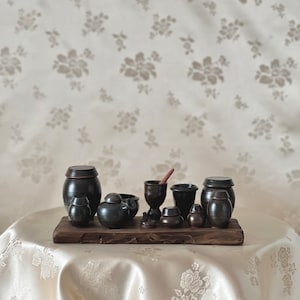 Korean Traditional Handmade JangDokDae Set of Miniature Earthenwares 12 Pieces (장독대 미니어쳐 장식 세트)