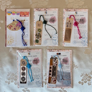 Korean Bookmark: Gold-Plated Traditional Design Series 5