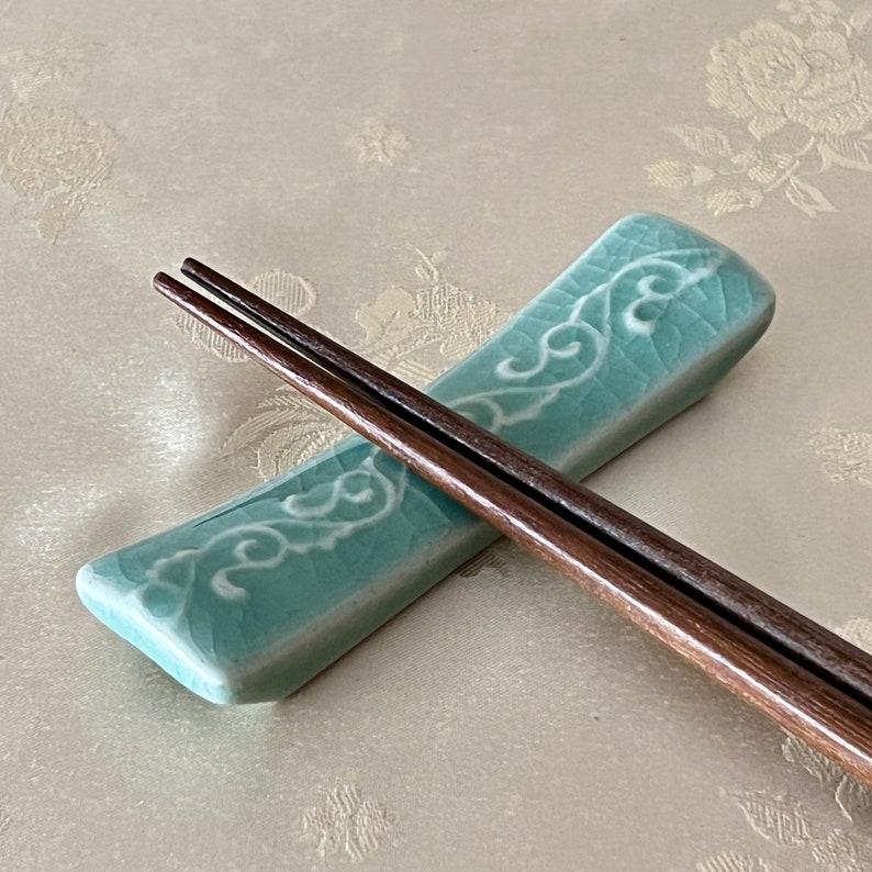 Korean Traditional Handmade Celadon Spoon and Chopstick Rest 청자 젓가락 받침 모음 Vine