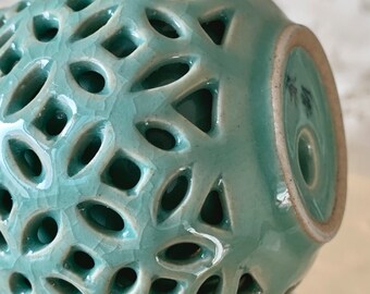 韓国青磁二重構造透かし彫り茶碗セット：チルボ柄 - Etsy 日本