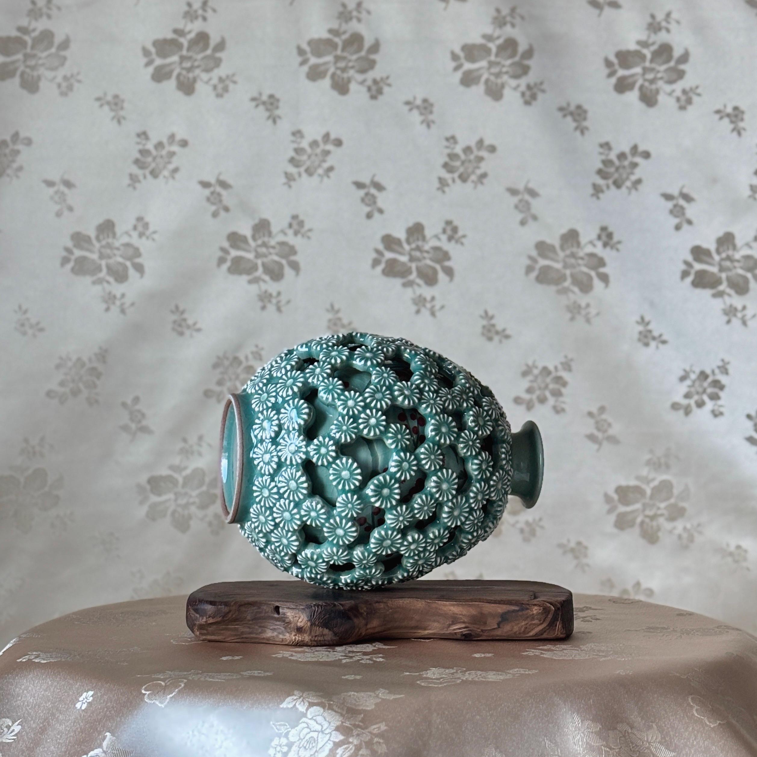 韓国青磁花瓶コレクション：二重壁透かし彫り - Etsy 日本