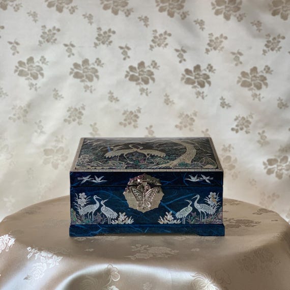 Korean Mother-of-pearl Jewelry Box: Pine and Crane Tree Motif on
