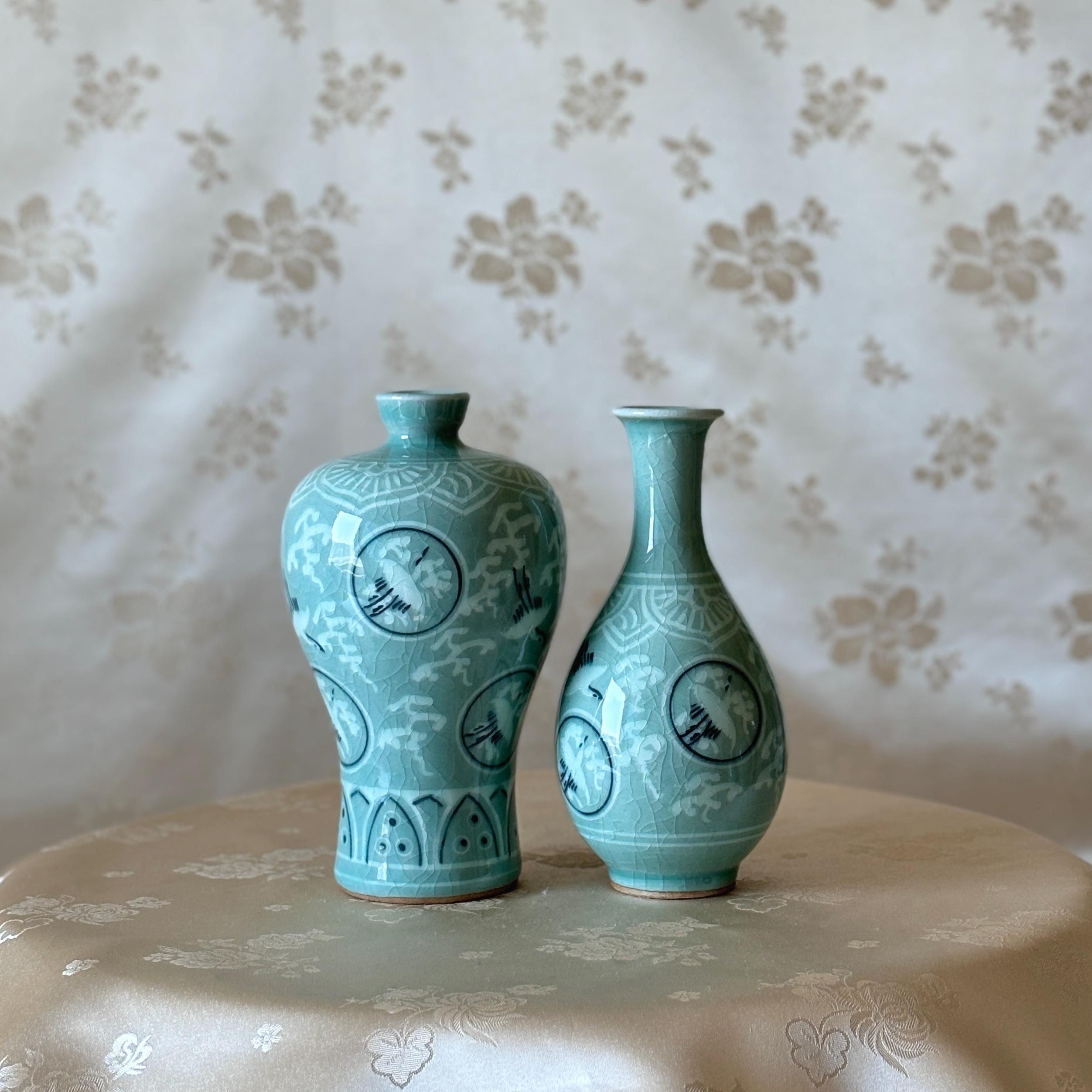 韓国陶芸　東谷　青磁　花瓶 P 韓国青磁 雲鶴文 花瓶 - Etsy 日本 東谷 金正黙 インテリア