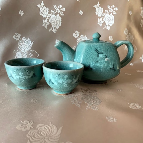 Tea Pot with two Cups Chinese Celadon Tea Set 