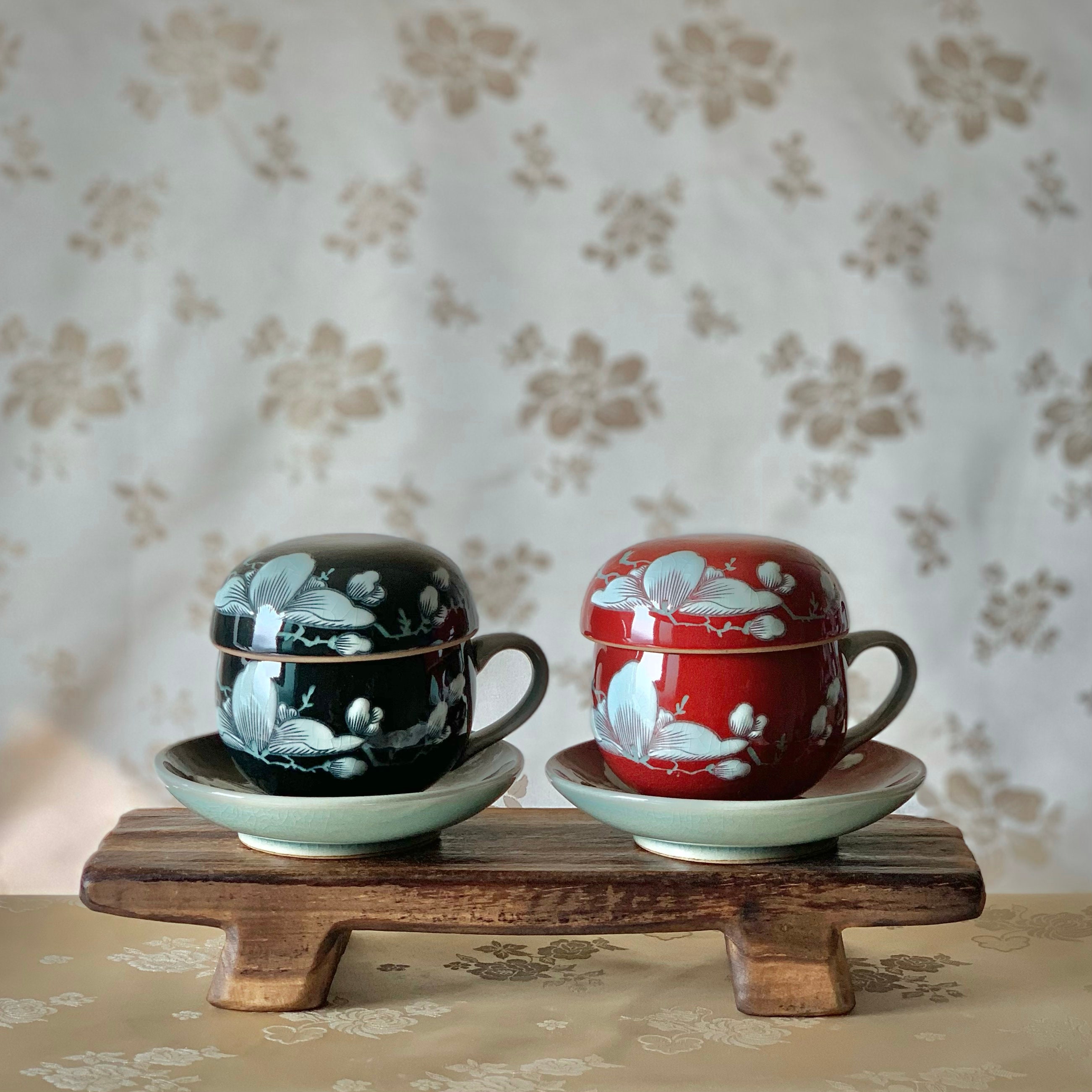 Korean Handmade Celadon Tea Cup Set: Magnolia Design (청자 Korean Handmade Celadon Tea Cup Set: Magnolia Design (청자