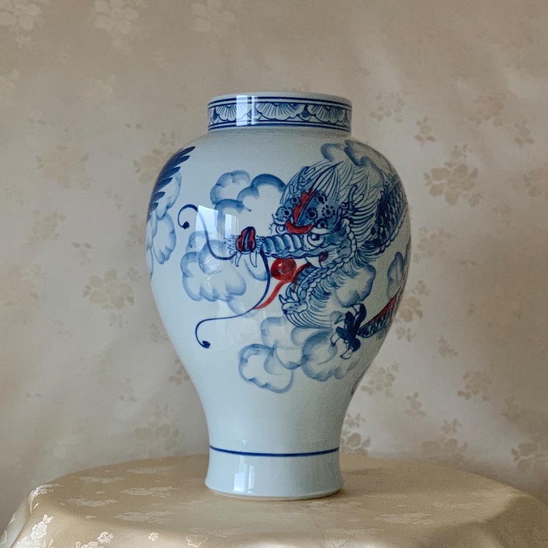 Korean Traditional Handmade White Porcelain Vase With Drawn Dragon and