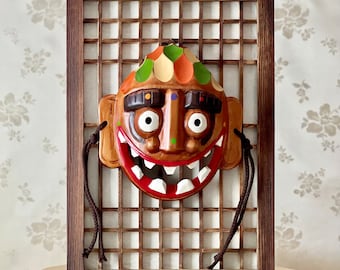 Korean Traditional Wooden Mask Used in Religious Ceremonies or Dance with Frame option (전통 탈춤 목재 말뚝이 탈)