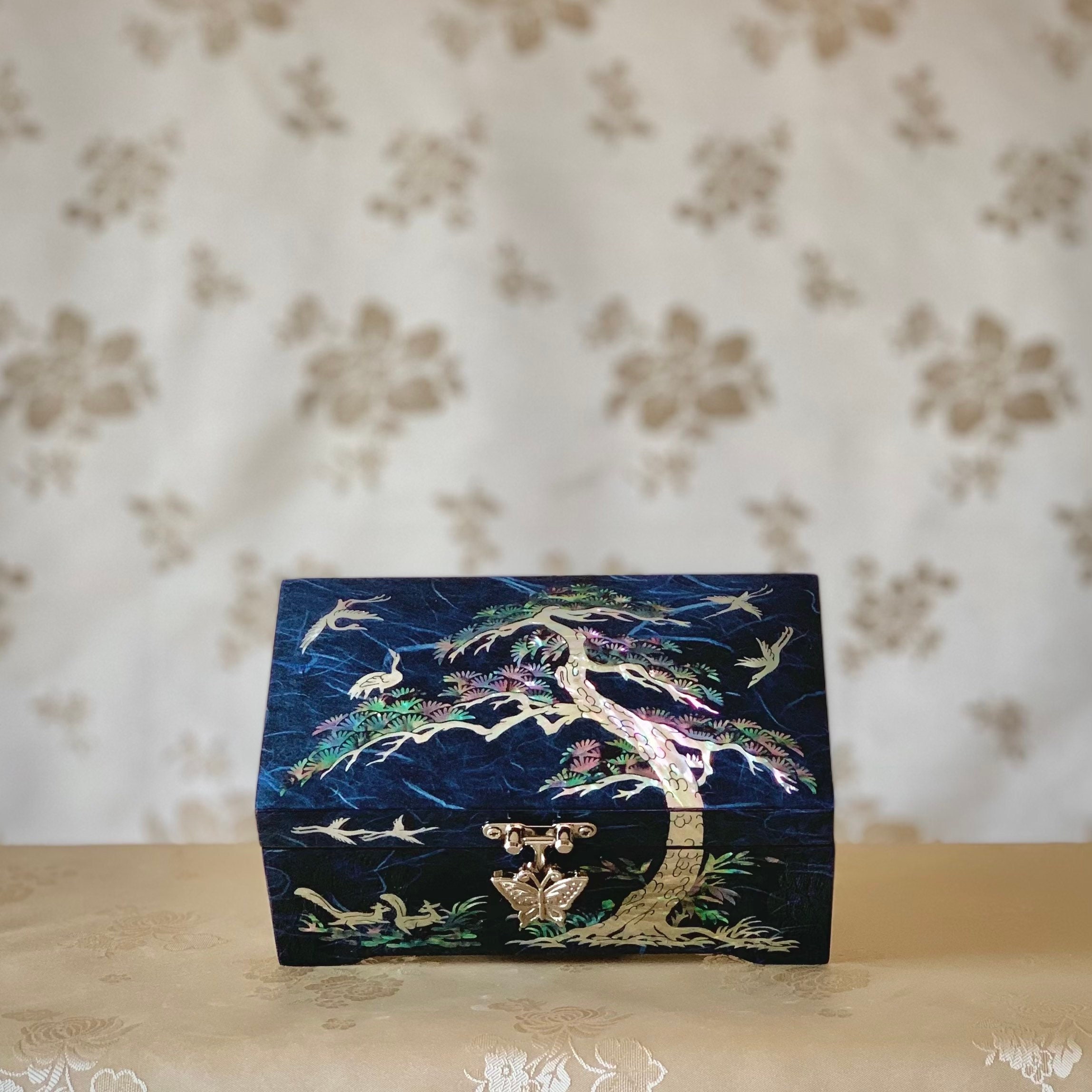 Korean Traditional Mother of Pearl Handmade Navy Jewelry Box