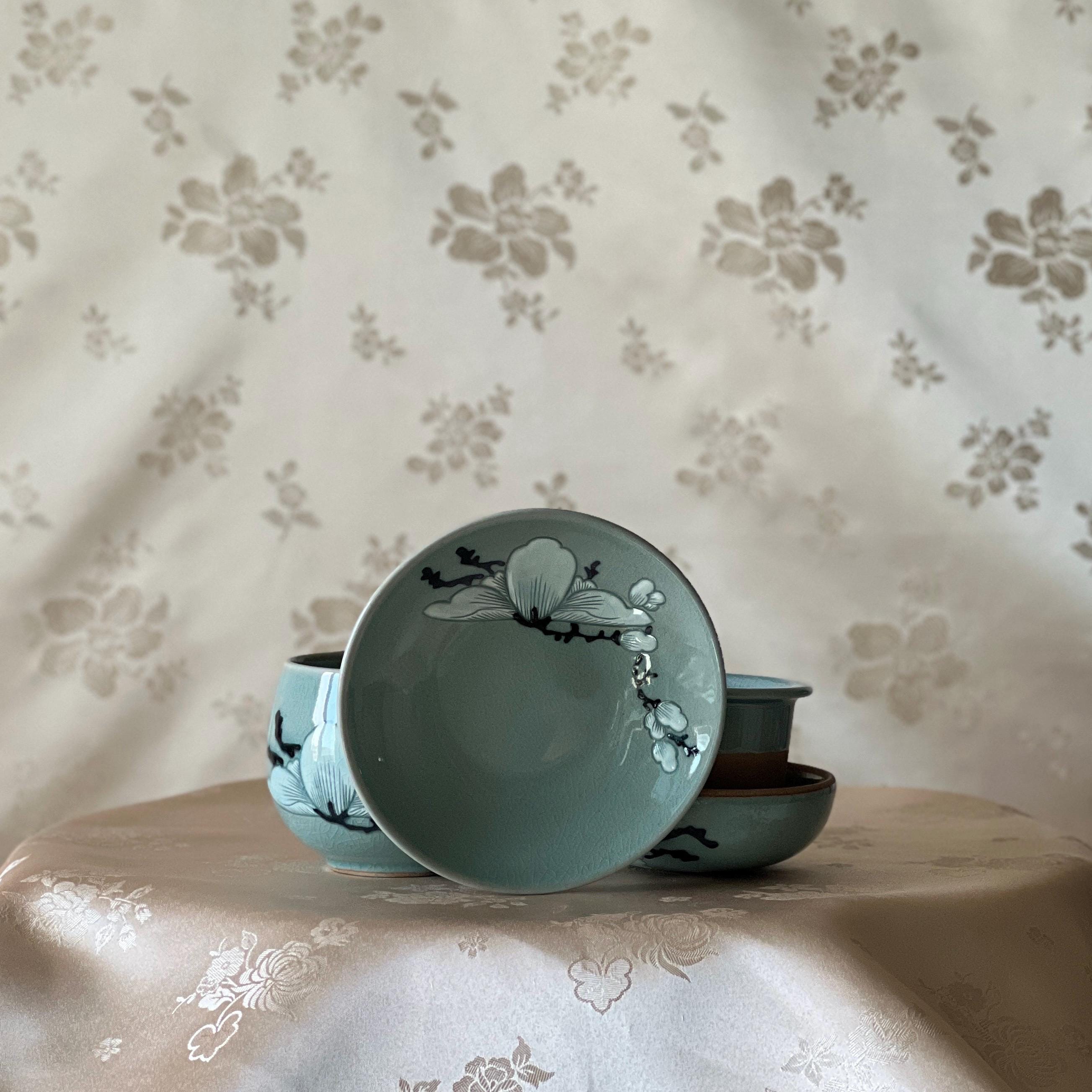 韓国青磁茶碗：浮き彫りのモクレン模様 - Etsy 日本