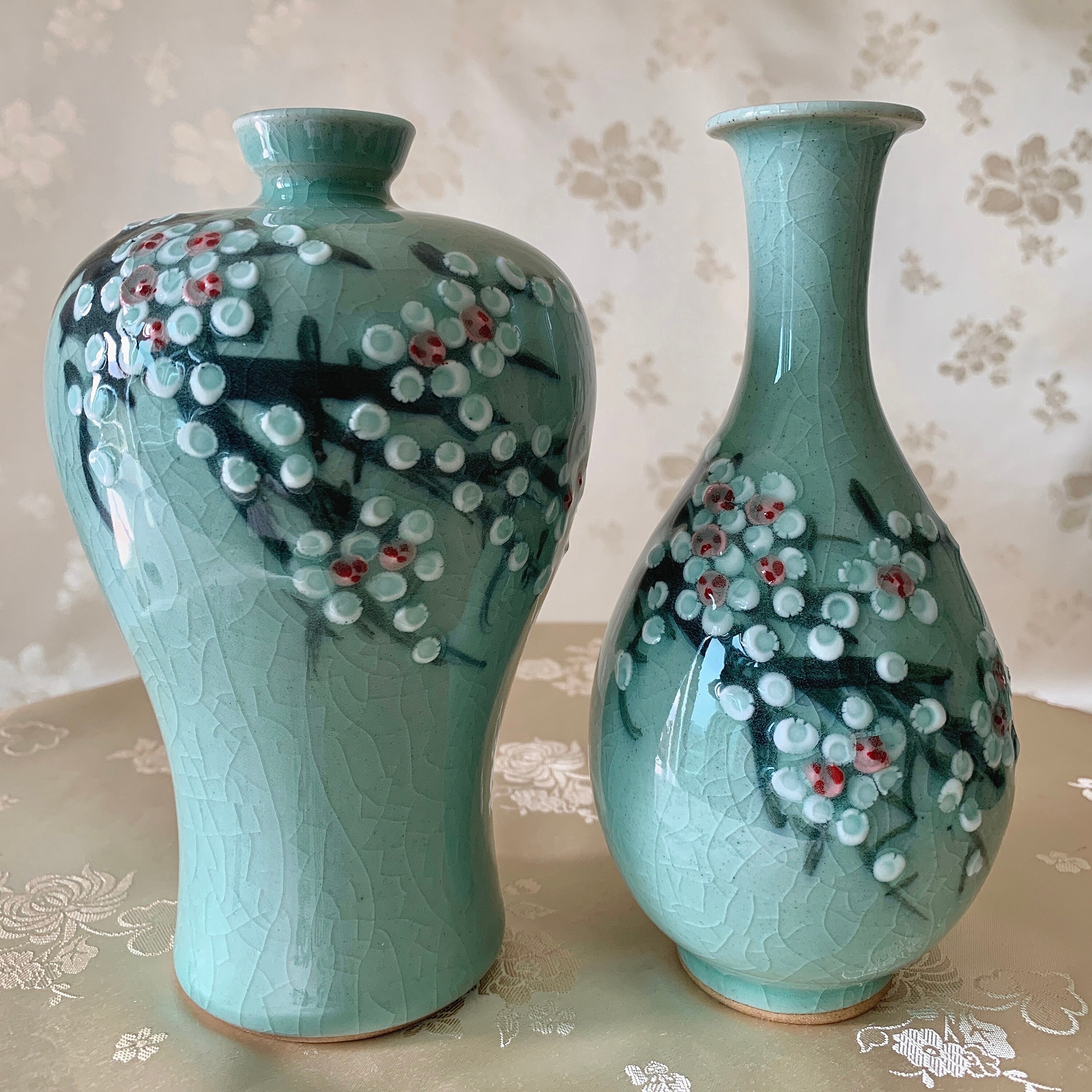 Beautiful Korean Traditional Handmade Celadon Vase Set With Beautiful Korean Traditional Handmade Celadon Vase Set With