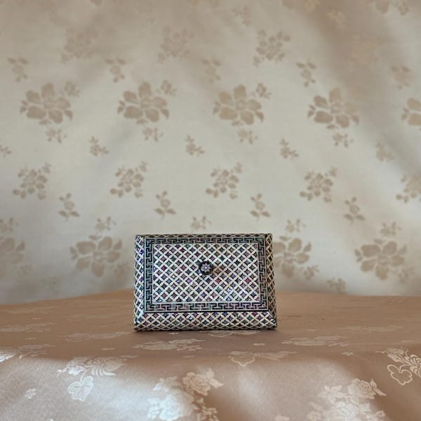 Korean Mother of Pearl Business Card Box: Chilbo Motif