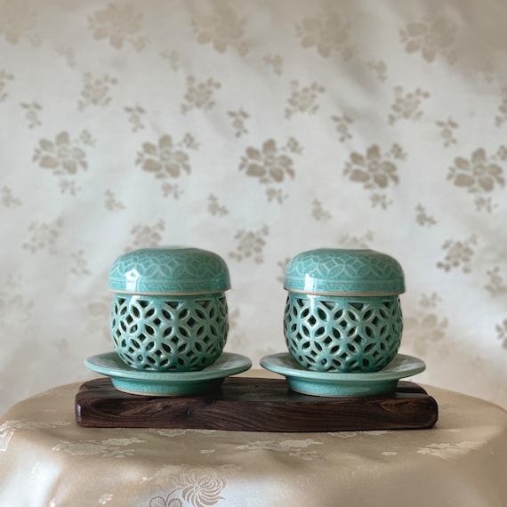 韓国青磁二重構造透かし彫り茶碗セット：チルボ柄 - Etsy 日本