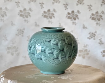 koreanische Seladonkran Vase, eingelegte Wolken Vogel Keramik, Goryeo Stil Keramik Kunst