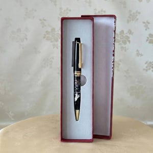 Korean Mother-of-Pearl Pen: Crane Pine Tree Motif in Black Ground