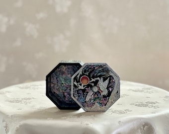 Korean Traditional Mother of Pearl Handmade Octagonal Jewelry Box with Pine and Crane Motif (자개 송학문 팔각 보석함)
