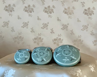 Beautiful Korean Traditional Handmade Celadon Covered Box for Multiple Usage with Inlaid Cloud and Crane Pattern (청자 상감 운학문 향합 모음)