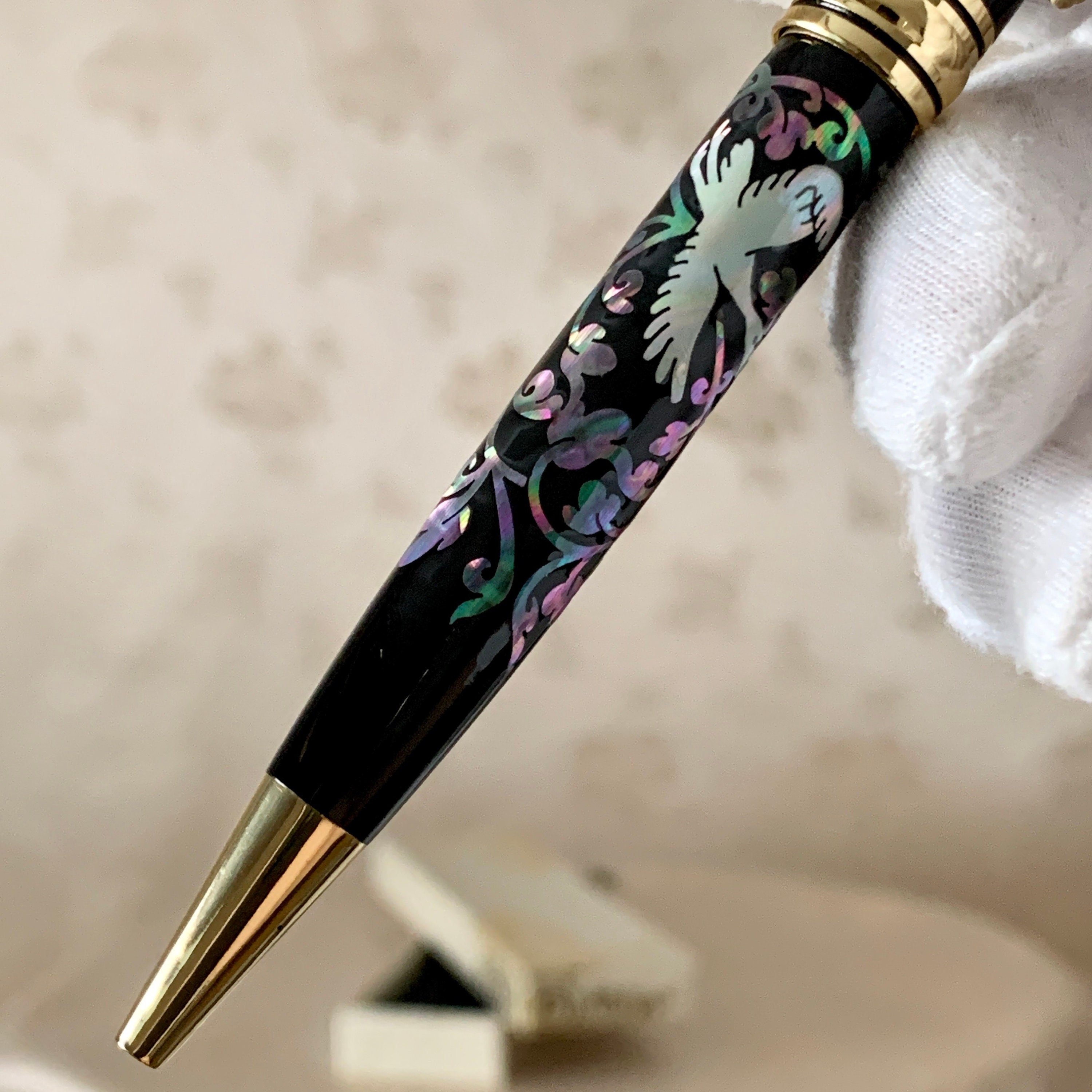 Korean Traditional Mother of Pearl Pen With Crane Pattern