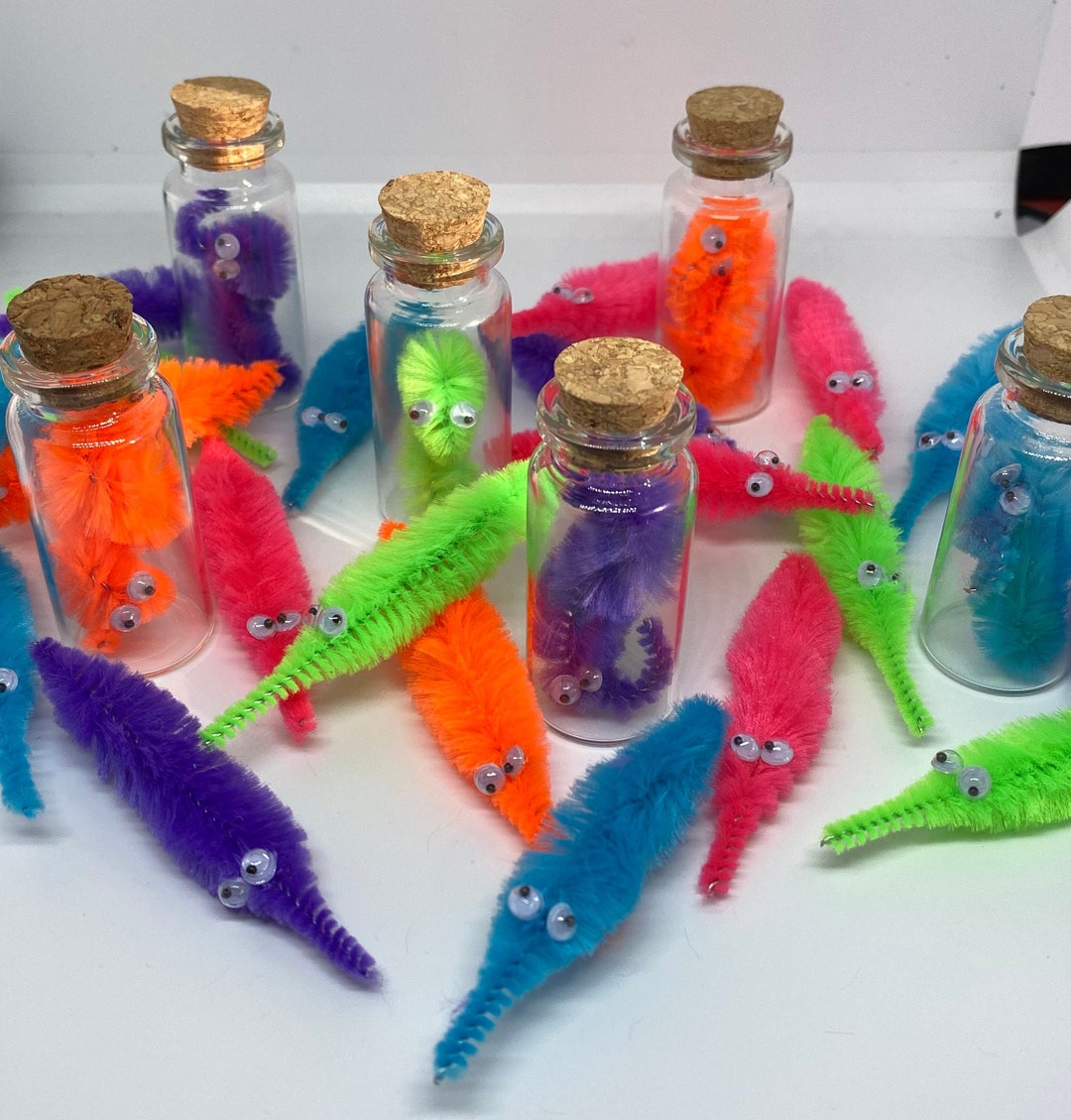 Worm on a String in Jars & Free Roam Worms Miniature Worm on a String Articulating Worm on a