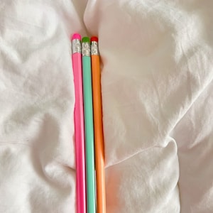 Matite pastello, matite carine, matita rosa, matita verde acqua, matita arancione, set di matite, matite vivaci, matite per studenti, matite femminili