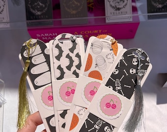 Marcador de Halloween, accesorios de libros, cosas de libros, marcador espeluznante, marcador de otoño, marcador lindo, marcador de cartulina, bookish