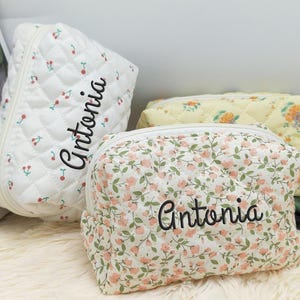 Personalized Cosmetic Bag, Embroidered Makeup Bag Custom, Monogrammed Makeup Pouch, Cotton Floral Makeup Bag, Bridesmaid Gifts, Gift For Her