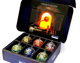 6 glass Christmas baubles "The Colors of Murano", with elegant gift box. Blown and worked by hand.