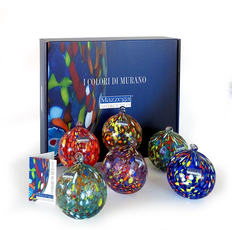 6 boules de Noël en verreLes couleurs de Murano. Soufflé et fabriqué à la main. Des décorations raffinées pour décorer votre sapin de Noël MIX-SR