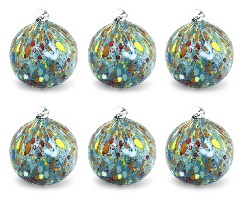 6 boules de Noël en verreLes couleurs de Murano. Soufflé et fabriqué à la main. Des décorations raffinées pour décorer votre sapin de Noël Azzurro