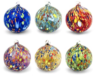 6 boules de Noël en verre « Les couleurs de Murano ». Soufflé et fabriqué à la main. Des décorations raffinées pour décorer votre sapin de Noël