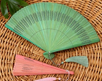 Arrow Feather Carved Folding Fan, Green Bamboo Hand Fan for Wedding, Minimalist Feather Pocket Fan, Pink Hanfu accessory for Photography