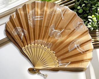 Eleganter bestickter Ginkgoblatt-Fächer, Bambusfaltfächer für die Hochzeit, Vintage-Handfächer für die Zeremonie, einfacher chinesischer Handfächer, handgefertigter Fächer