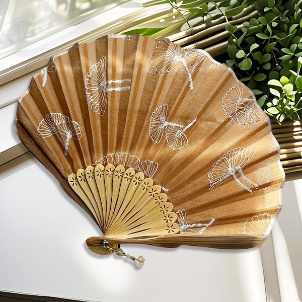 Elegante abanico de hojas de ginkgo bordadas, abanico plegable de bambú para bodas, abanico vintage para ceremonias, abanico chino sencillo, abanico artesanal.